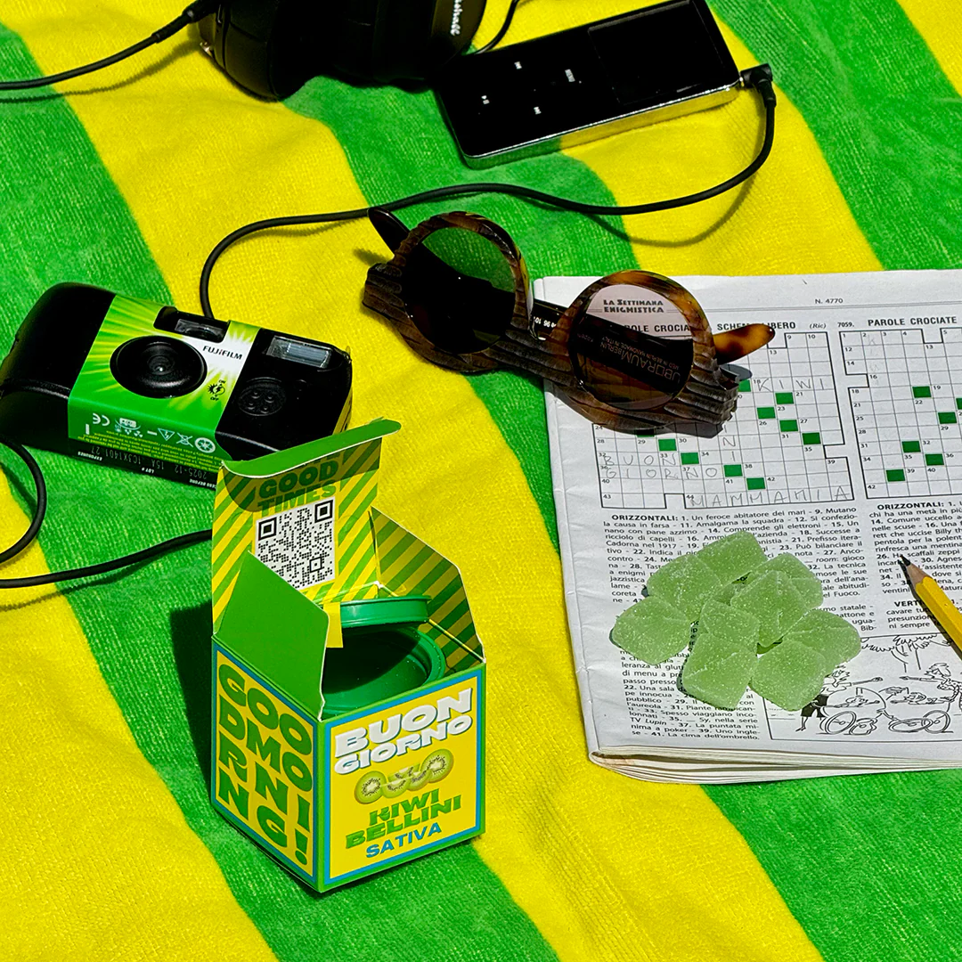 Kiwi Bellini Sativa Hash Gummies - 10mg THC - Image 3